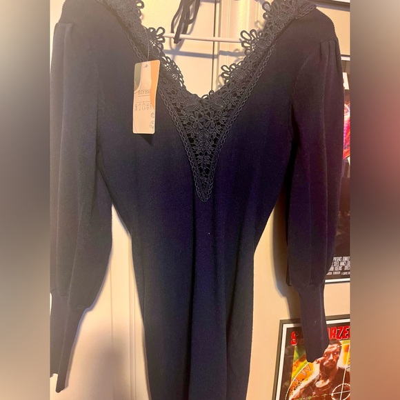 Navy Sweater Dress with Lace - Picture 4 of 4